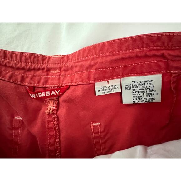 90's Y2K Union Bay size 3 Cargo Capris - Picture 6 of 7